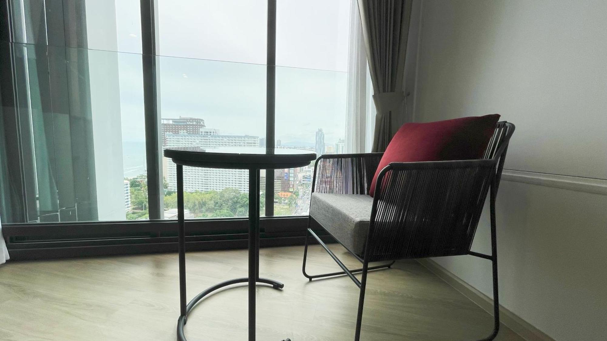 Edge Central # Utrip Pattaya Exteriör bild