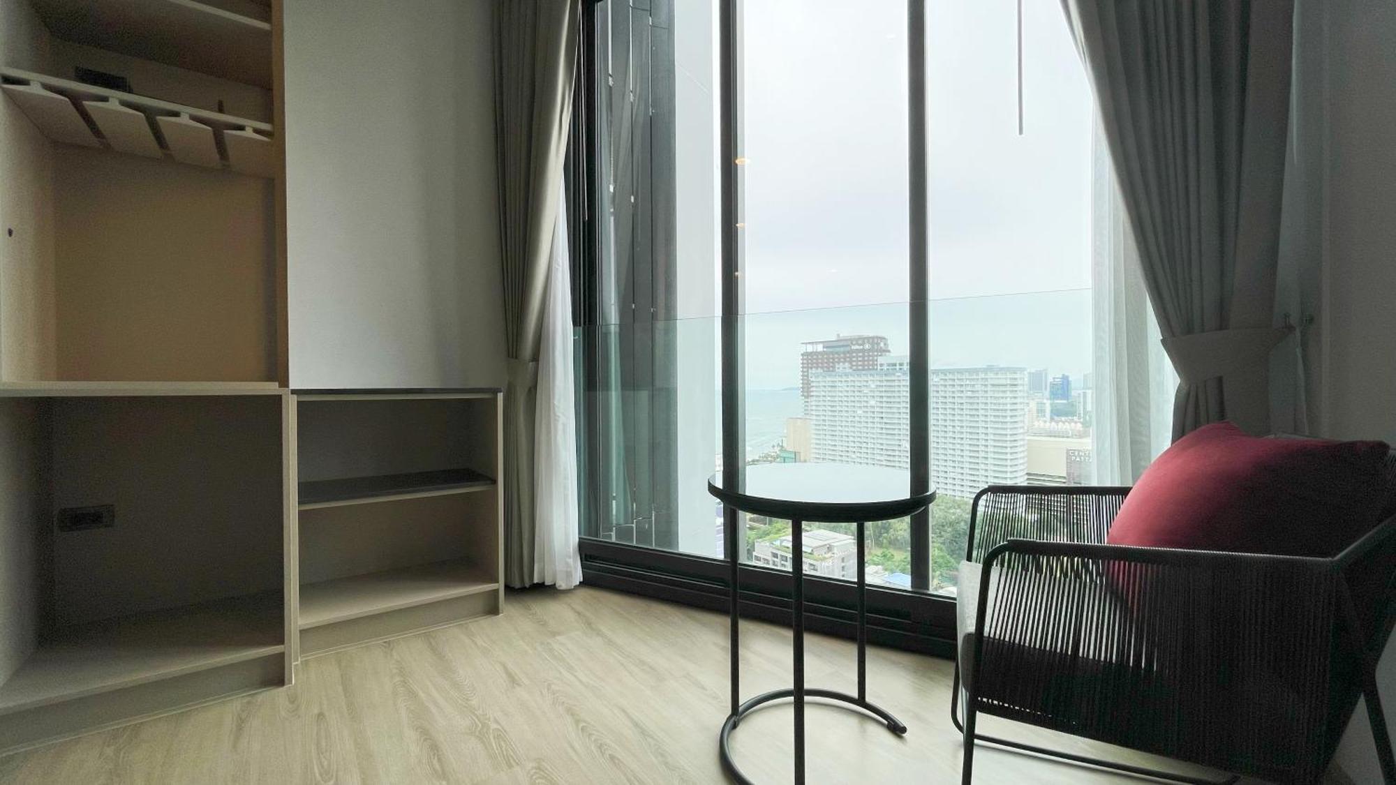 Edge Central # Utrip Pattaya Exteriör bild