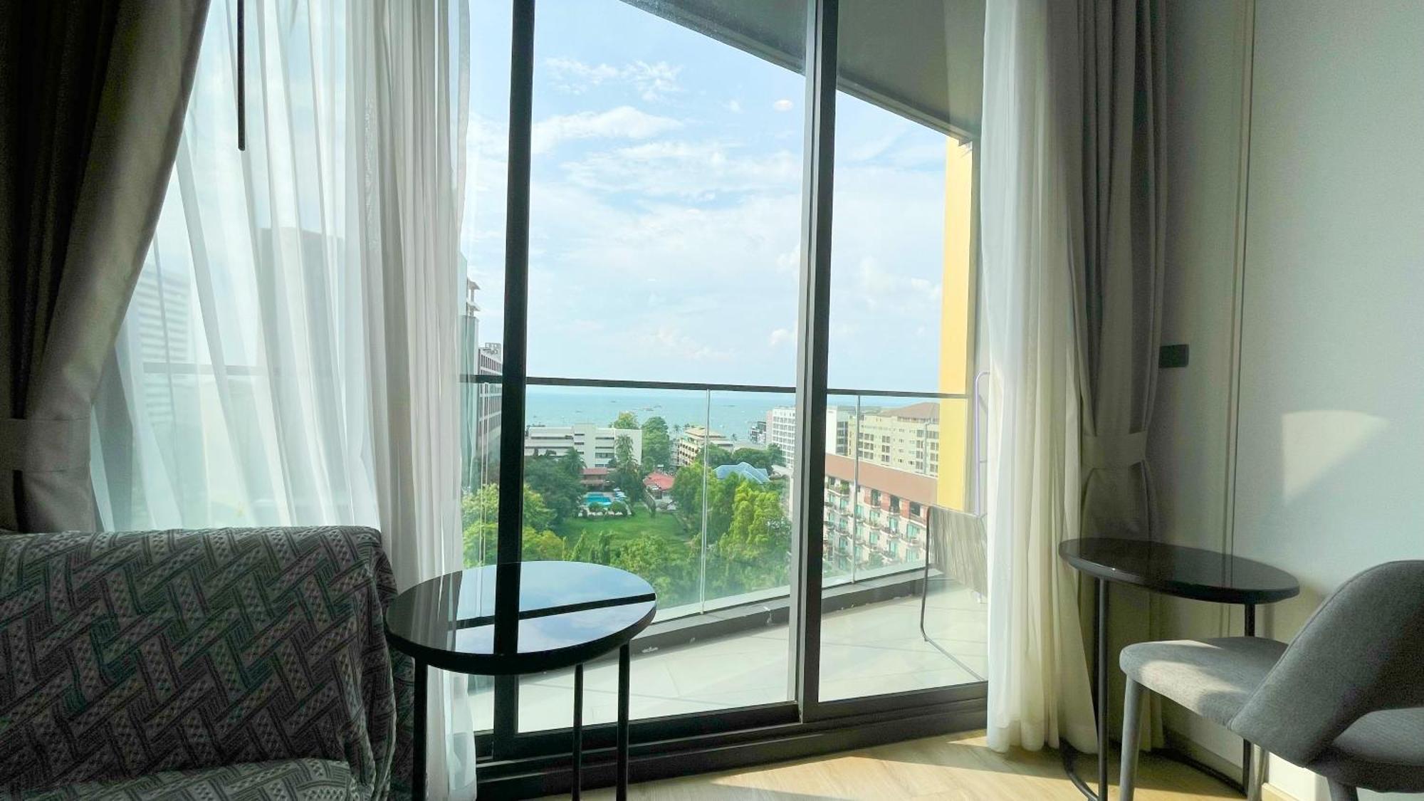 Edge Central # Utrip Pattaya Exteriör bild